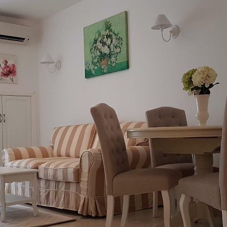 Sanisidro - Flores Garden Apartment Черноморец Екстериор снимка